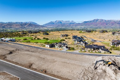 Whether your day is spent skiing fresh powder, hiking scenic on Red Ledges Golf Club in Utah - for sale on GolfHomes.com, golf home, golf lot