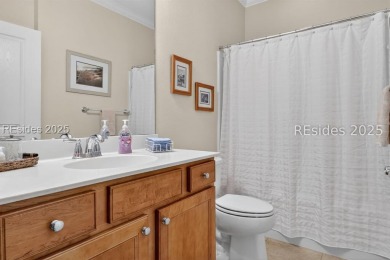 This beautifully maintained Copper Ridge Model offers the on Argent Lakes Golf Course in South Carolina - for sale on GolfHomes.com, golf home, golf lot
