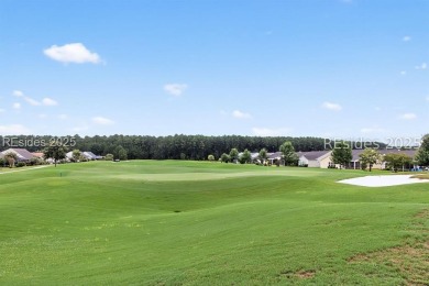 This beautifully maintained Copper Ridge Model offers the on Argent Lakes Golf Course in South Carolina - for sale on GolfHomes.com, golf home, golf lot