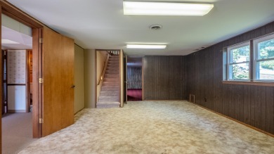 Welcome to this beautifully maintained 5-bed, 2.5-bath home on West Plains Country Club in Missouri - for sale on GolfHomes.com, golf home, golf lot