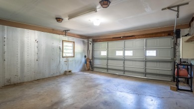 Welcome to this beautifully maintained 5-bed, 2.5-bath home on West Plains Country Club in Missouri - for sale on GolfHomes.com, golf home, golf lot