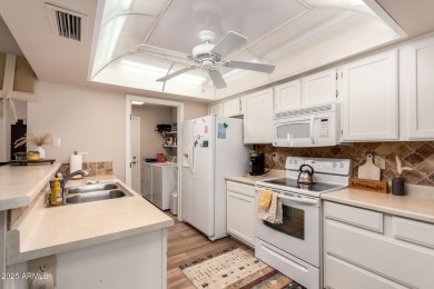 *** SUN-SATIONAL PRICE DROP--NOW JUST $259,900! ** -- Move fast on Grandview Golf Course in Arizona - for sale on GolfHomes.com, golf home, golf lot