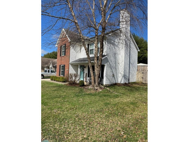 Look at this beautiful 3 bed 2.5 bath home in the Houston oaks on Houston Oaks Golf Course in Kentucky - for sale on GolfHomes.com, golf home, golf lot