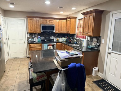 Look at this beautiful 3 bed 2.5 bath home in the Houston oaks on Houston Oaks Golf Course in Kentucky - for sale on GolfHomes.com, golf home, golf lot