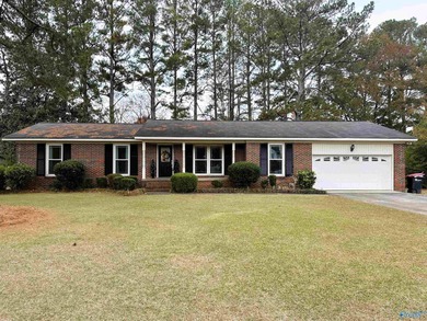 Location! Location! New listing in Country Club in Meadowview on Gadsden Country Club in Alabama - for sale on GolfHomes.com, golf home, golf lot