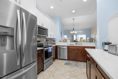 LOCATION***LOCATION***LOCATION Minutes to the beaches, dining on Lexington Country Club in Florida - for sale on GolfHomes.com, golf home, golf lot