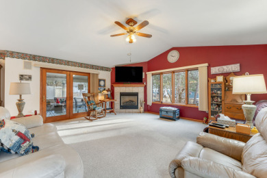 Charming 3 Bed Condo Just Minutes From the Reedsburg Golf Course
 on Reedsburg Country Club in Wisconsin - for sale on GolfHomes.com, golf home, golf lot