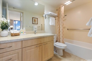 Exceptional Opportunity for Legal Short-Term/Daily Vacation on Ala Wai Golf Course in Hawaii - for sale on GolfHomes.com, golf home, golf lot
