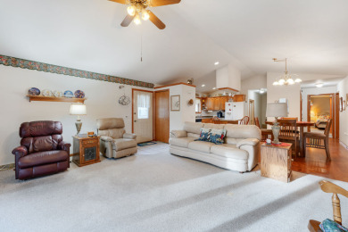 Charming 3 Bed Condo Just Minutes From the Reedsburg Golf Course
 on Reedsburg Country Club in Wisconsin - for sale on GolfHomes.com, golf home, golf lot