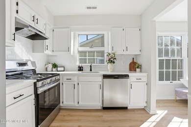 WOW... This is the one you've been waiting for! Adult 55+ living on Greenbriar Woodlands in New Jersey - for sale on GolfHomes.com, golf home, golf lot