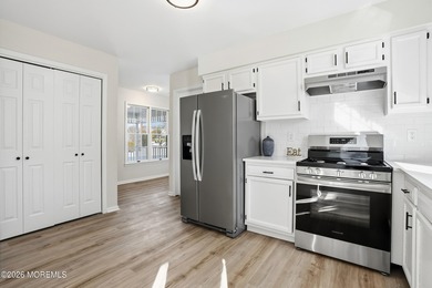 WOW... This is the one you've been waiting for! Adult 55+ living on Greenbriar Woodlands in New Jersey - for sale on GolfHomes.com, golf home, golf lot