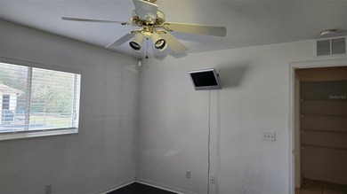 Wonderful 2 bedroom 2 bath split bedroom home in highly sought on Ocala Palms Golf and Country Club in Florida - for sale on GolfHomes.com, golf home, golf lot