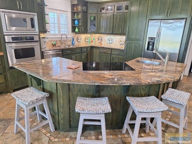 Are you looking for a vacation home in an amenity rich resort on Long Island Golf Course in Texas - for sale on GolfHomes.com, golf home, golf lot