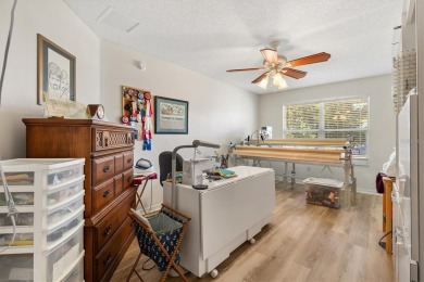 ROOF 2021 HWH 2022 BOND PAID! 4 miles to Sumter Landing!! on The Links of Spruce Creek in Florida - for sale on GolfHomes.com, golf home, golf lot
