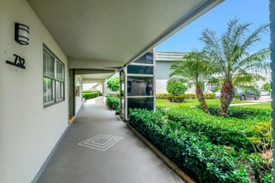 Totally remodeled 1/1.5 condo located in Kings Point. Laminate on Kings Point Golf -Flanders Way in Florida - for sale on GolfHomes.com, golf home, golf lot