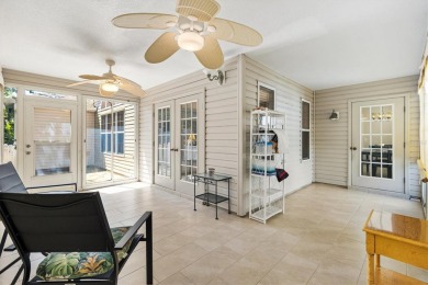 ROOF 2021 HWH 2022 BOND PAID! 4 miles to Sumter Landing!! on The Links of Spruce Creek in Florida - for sale on GolfHomes.com, golf home, golf lot
