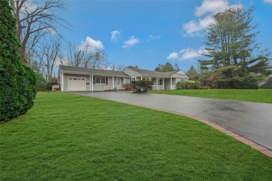 Rare opportunity to live in the sprawling ranch on a cul-de-sac on Huntington Country Club in New York - for sale on GolfHomes.com, golf home, golf lot