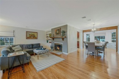 Rare opportunity to live in the sprawling ranch on a cul-de-sac on Huntington Country Club in New York - for sale on GolfHomes.com, golf home, golf lot