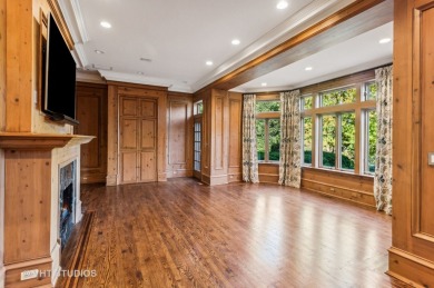 SELLER RELOCATING FOR PROFESSION REASONS!! REIMAGINED LUXURY - on Indian Hill Club in Illinois - for sale on GolfHomes.com, golf home, golf lot