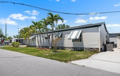 One or more photo(s) has been virtually staged. LOCATION on Gulf Gate Golf Club in Florida - for sale on GolfHomes.com, golf home, golf lot