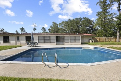 Welcome to this beautifully updated 3-bedroom, 2-bathroom home on Idylwild Golf Club in Texas - for sale on GolfHomes.com, golf home, golf lot