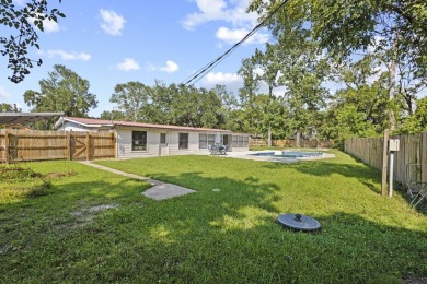 Welcome to this beautifully updated 3-bedroom, 2-bathroom home on Idylwild Golf Club in Texas - for sale on GolfHomes.com, golf home, golf lot