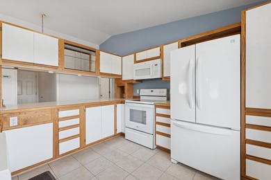 This home and location blends an active leisure lifestyle with on Village Greens Golf Club in Montana - for sale on GolfHomes.com, golf home, golf lot