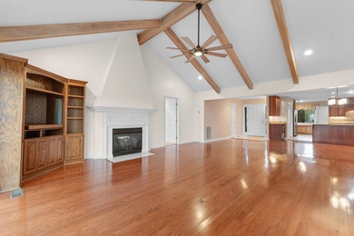 Lovely contemporary style home here at 75 Duckpond Place in on Wedgefield Plantation Golf Club in South Carolina - for sale on GolfHomes.com, golf home, golf lot