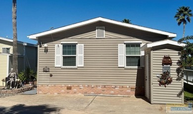 Golf course views! Relax and have your morning coffee watching on Long Island Golf Course in Texas - for sale on GolfHomes.com, golf home, golf lot