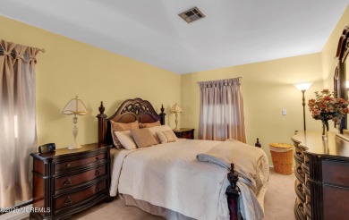 Welcome to this beautifully maintained 2-bedroom, 2-bathroom on Lions Head Country Club in New Jersey - for sale on GolfHomes.com, golf home, golf lot