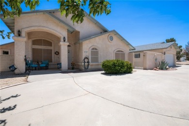 NICE 2,353 SQFT HOME WITH A LARGE FAMILY ROOM WITH ITS OWN on Valle Vista Golf Course in Arizona - for sale on GolfHomes.com, golf home, golf lot