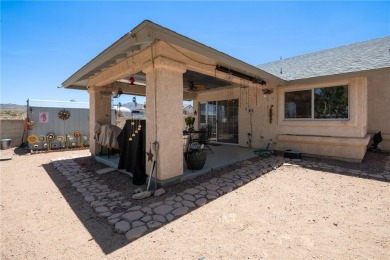 NICE 2,353 SQFT HOME WITH A LARGE FAMILY ROOM WITH ITS OWN on Valle Vista Golf Course in Arizona - for sale on GolfHomes.com, golf home, golf lot