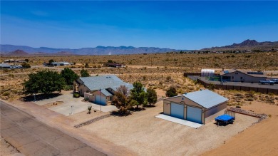 NICE 2,353 SQFT HOME WITH A LARGE FAMILY ROOM WITH ITS OWN on Valle Vista Golf Course in Arizona - for sale on GolfHomes.com, golf home, golf lot
