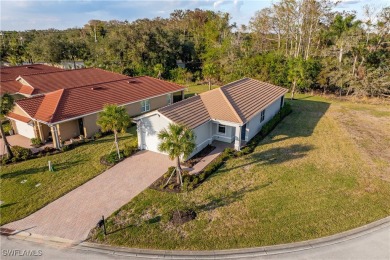 THIS HOME IS THE LOWEST PRICED OVERSIZED LOT HOMES IN THE on River Hall Country Club in Florida - for sale on GolfHomes.com, golf home, golf lot