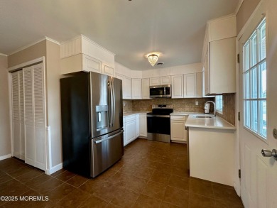 Spacious and beautifully updated Winfield model in Leisure on Leisure Village West Assoc. in New Jersey - for sale on GolfHomes.com, golf home, golf lot