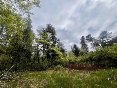 Build your dream home on this premium .50 acre lot, ideally on Lake Arrowhead Golf Course - The Lakes in Wisconsin - for sale on GolfHomes.com, golf home, golf lot