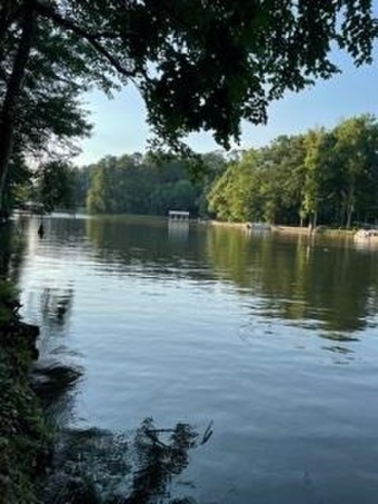 Build your dream lake home on this great lot with 99 feet of on Turtle Cove Golf Course in Georgia - for sale on GolfHomes.com, golf home, golf lot