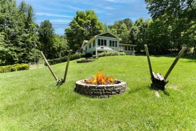 Welcome to your charming home!! As you enter this home, the on Mountain Harbour Golf Club in North Carolina - for sale on GolfHomes.com, golf home, golf lot