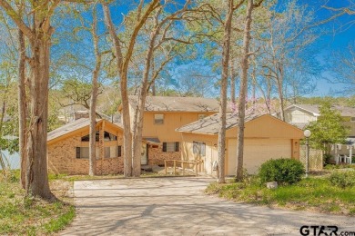 Waterfront Retreat with Panoramic Views. Welcome to this on Hide-A-Way Lake Golf Course in Texas - for sale on GolfHomes.com, golf home, golf lot
