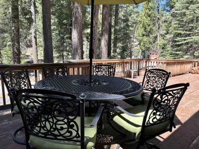 This beautifully maintained cabin features a spacious open floor on Lake Almanor Country Club in California - for sale on GolfHomes.com, golf home, golf lot
