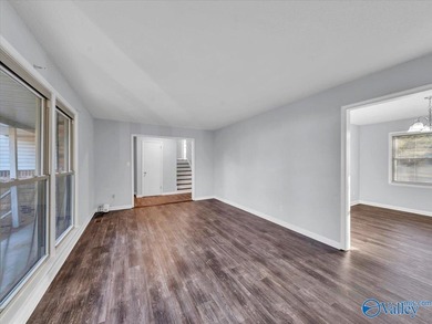 WELL MAINTAINED SOUTH HUNTSVILLE HOME!! JUST AROUND THE CORNER on Valley Hill Country Club in Alabama - for sale on GolfHomes.com, golf home, golf lot