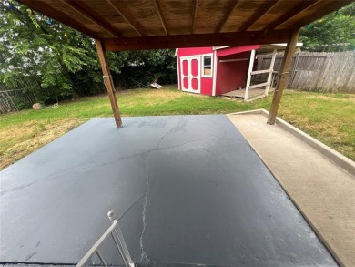 Motivated Seller! Beautiful 3 Bed 2 Bath in Diamond Oaks North
 on Iron Horse Golf Course in Texas - for sale on GolfHomes.com, golf home, golf lot