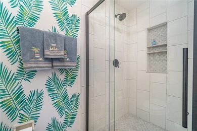 Rarely available garage unit in the Verandas at Cross Creek has on Cross Creek Country Club in Florida - for sale on GolfHomes.com, golf home, golf lot