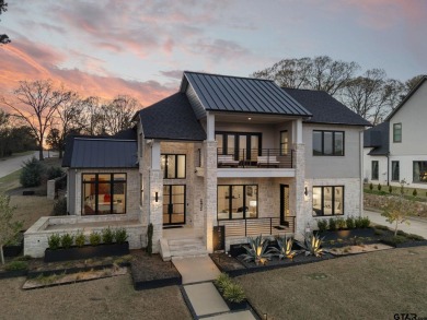 Welcome to an absolutely breathtaking custom-built luxury home on Cascades Golf Club in Texas - for sale on GolfHomes.com, golf home, golf lot