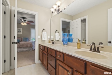 Looking for a beautifully updated condominium in popular Panther on Panther Creek Country Club in Illinois - for sale on GolfHomes.com, golf home, golf lot