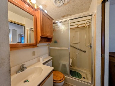 If you have ever dreamed of living in an amazing 55+ resort on on Riverview Golf Course in Arizona - for sale on GolfHomes.com, golf home, golf lot