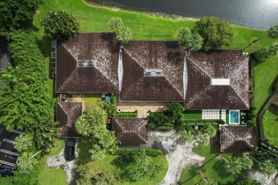 Meticulously renovated 3BR/3BA main home plus detached 1BR/1BA on Palm Beach Polo and Country Club in Florida - for sale on GolfHomes.com, golf home, golf lot