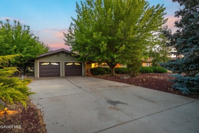 ***LIVE BEAUTIFULLY*** Welcome to this charming 3-bedroom on Oak Tree Country Club in California - for sale on GolfHomes.com, golf home, golf lot