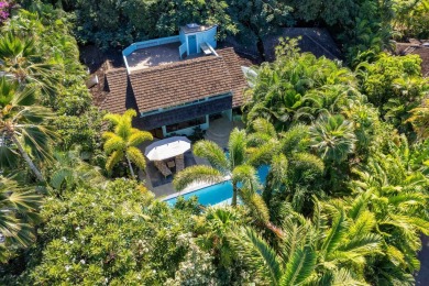 Extraordinarily private residence with spacious salt water lap on Wailea Golf Club in Hawaii - for sale on GolfHomes.com, golf home, golf lot