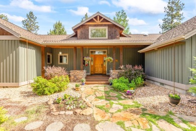 Single level living overlooking 4th fairway at award winning on Aspen Lakes Golf Course in Oregon - for sale on GolfHomes.com, golf home, golf lot